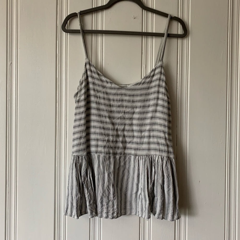 Ruffle tank